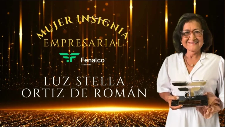 PREMIO MUJER INSIGNIA EMPRESARIAL DE SANTANDER PARA NUESTRA DIRECTORA